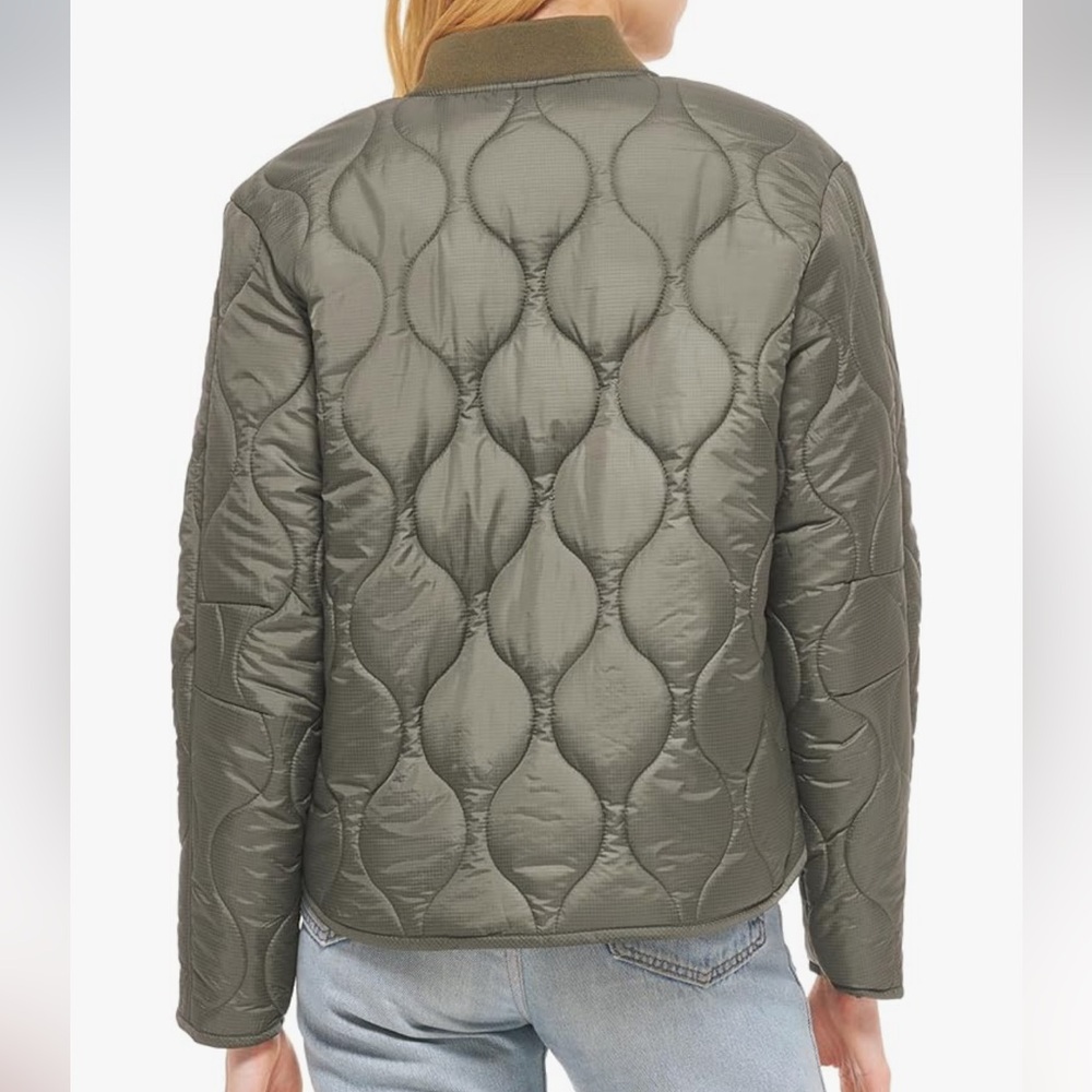 Levi’s Quilted Sage Puffer - Size S - Picture 8 of 8